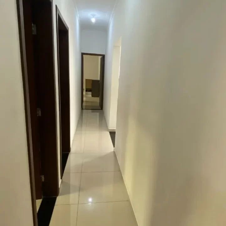 496508518843374